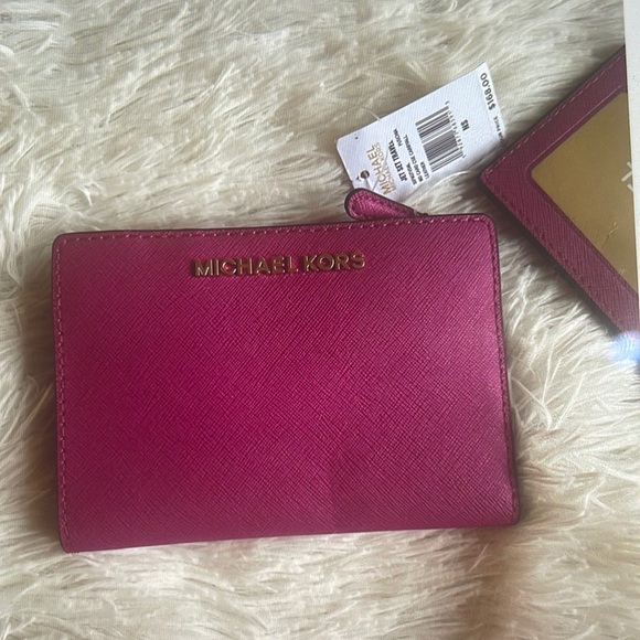 NWT - Michael Kors Card Case Carryall Leather Wallet - Picture 2 of 5